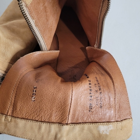 Frye Natalie Double Zip Low Heel Sand Nubuck Leather Bootie - Size 7.5 B - Picture 10 of 16